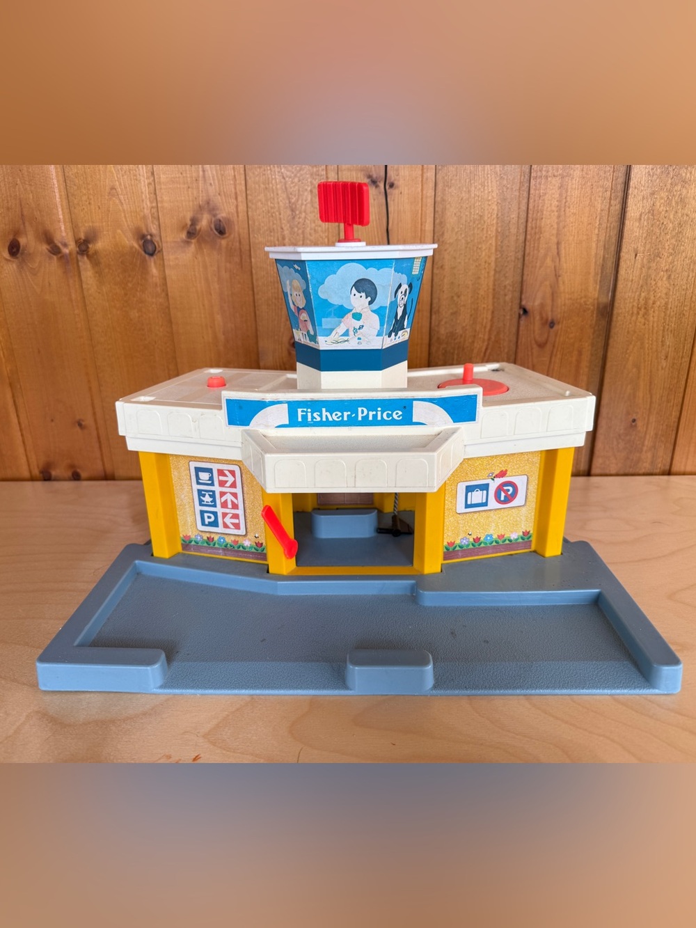 Vintage Fisher-Price #933 The Play Family Jeyport - Picture 5 of 16